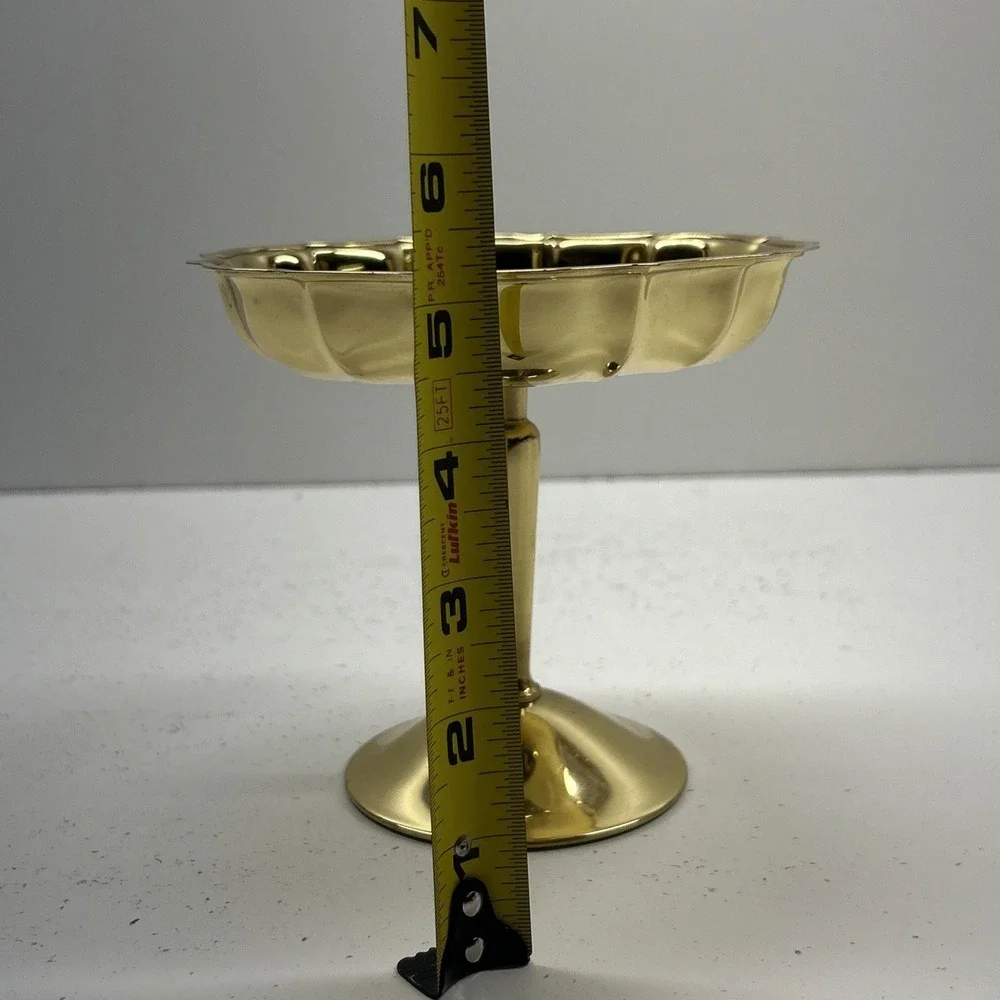 Vintage MCM International Solid Brass Giftwares B1022 Scalloped Pedestal‎ Bowl